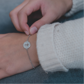 bracelet croix ajouré argent